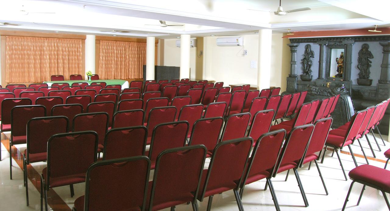 Hotel Sree Gokulam Sabari Chavakkad Zewnętrze zdjęcie